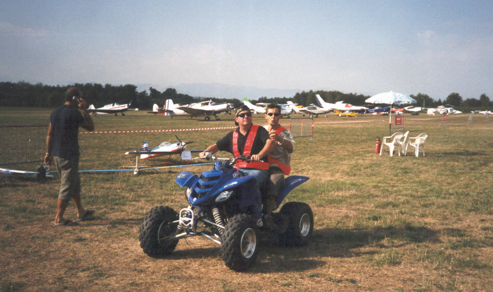 Cyril se promène en quad...